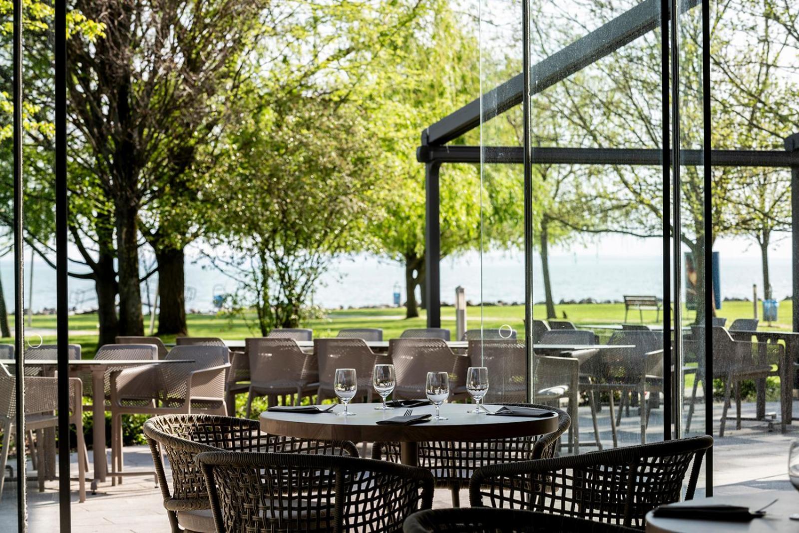 Hotel Marina Port Балатонкенезе Экстерьер фото