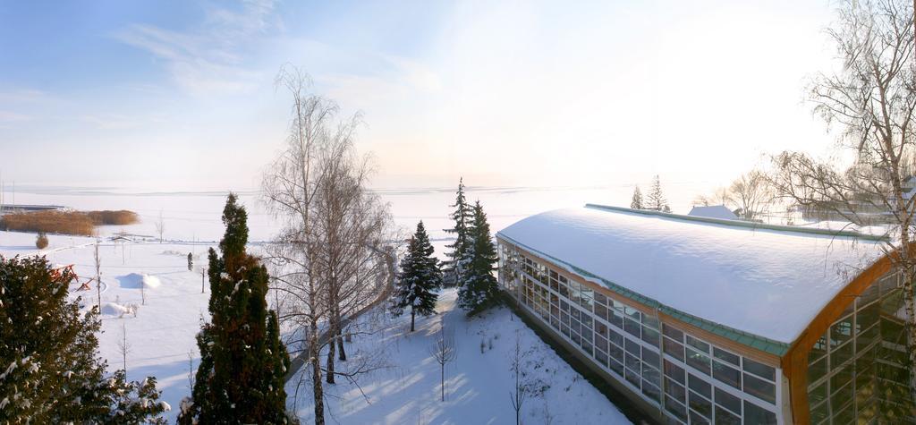 Hotel Marina Port Балатонкенезе Экстерьер фото